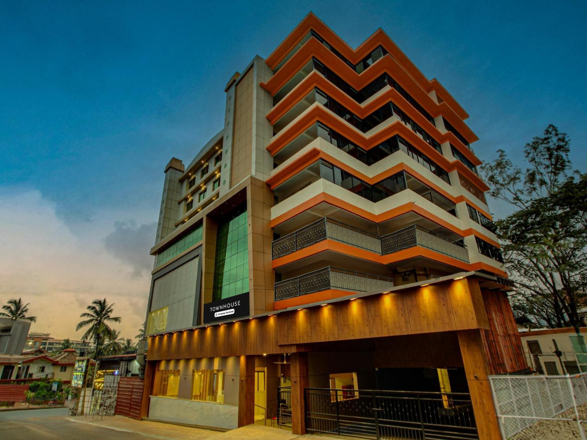 Townhouse Madgaon Hotel Raia Bagian luar foto