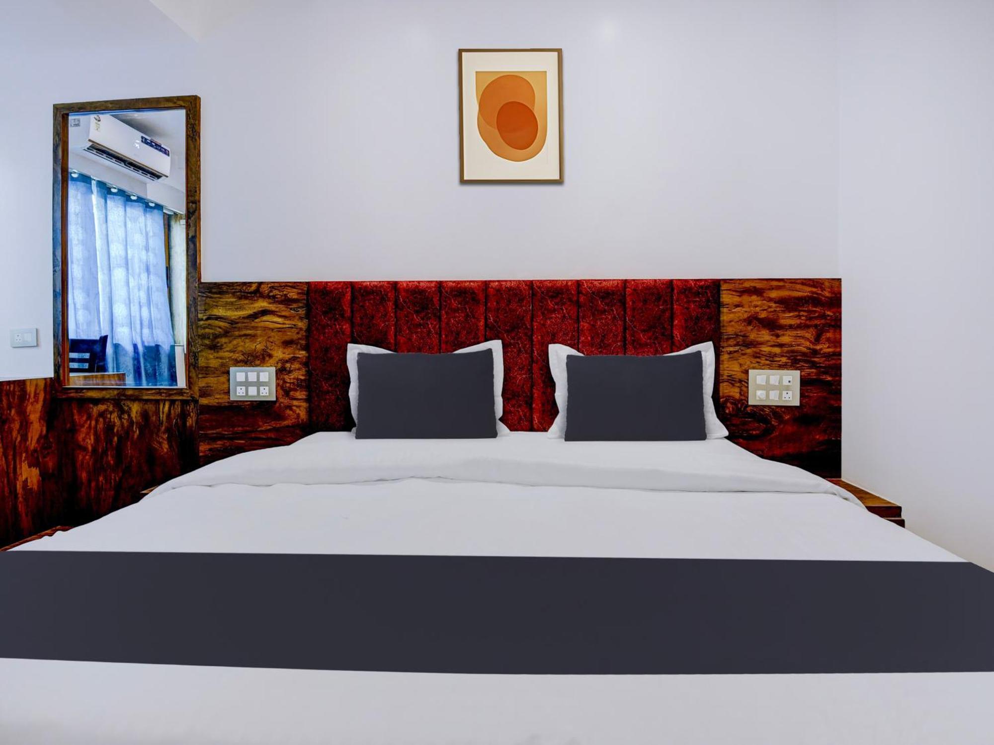 Townhouse Madgaon Hotel Raia Bagian luar foto