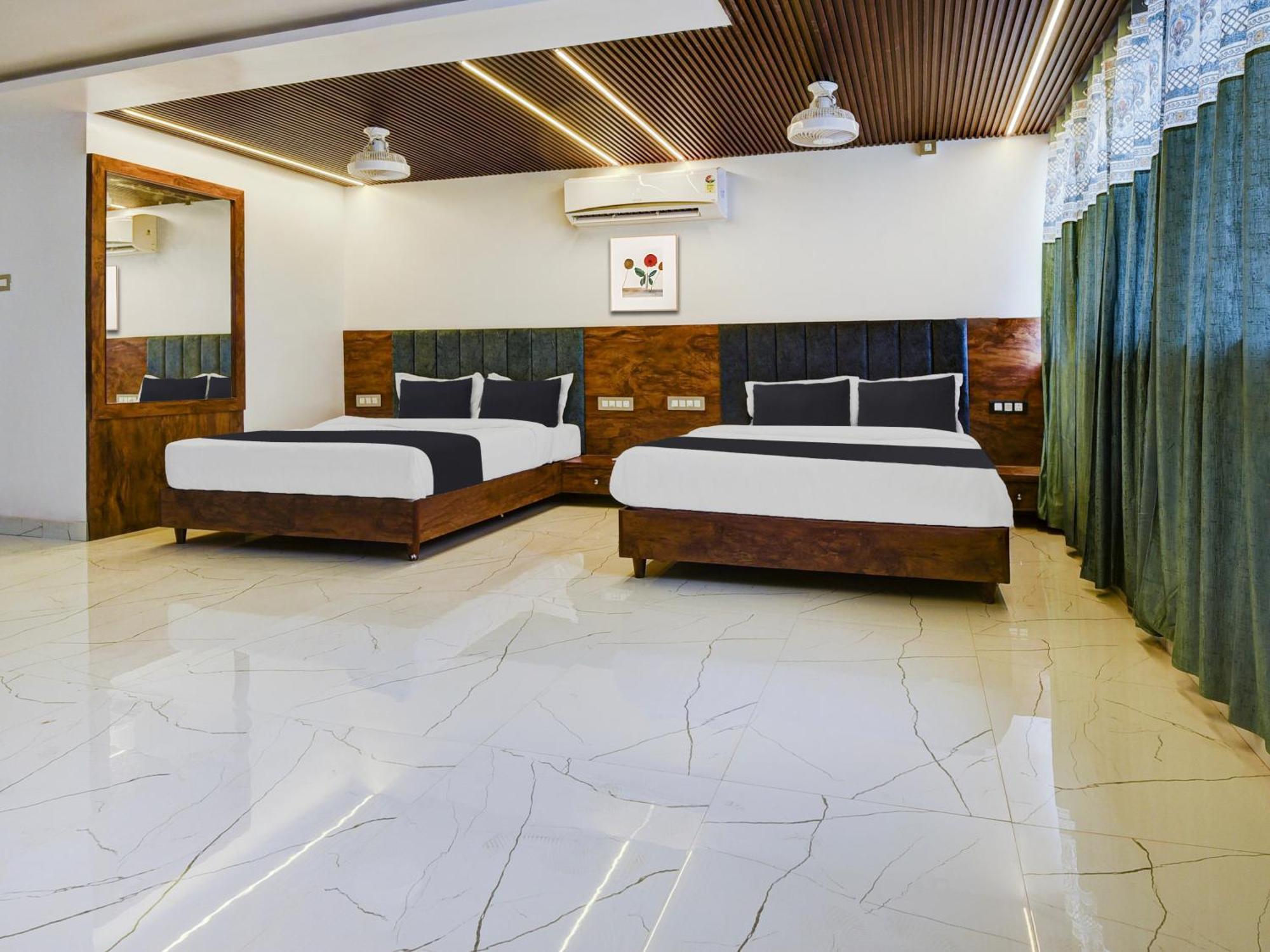 Townhouse Madgaon Hotel Raia Bagian luar foto