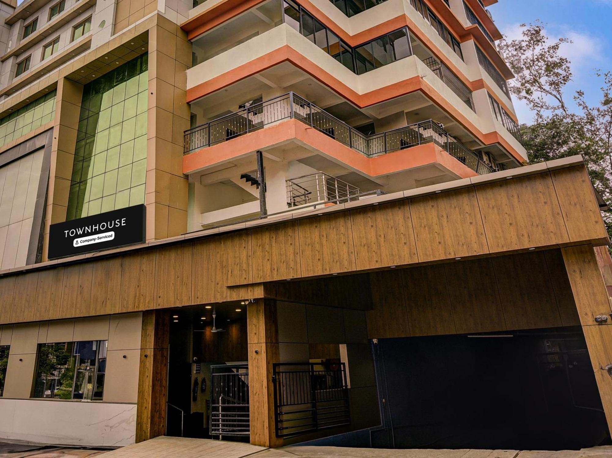 Townhouse Madgaon Hotel Raia Bagian luar foto