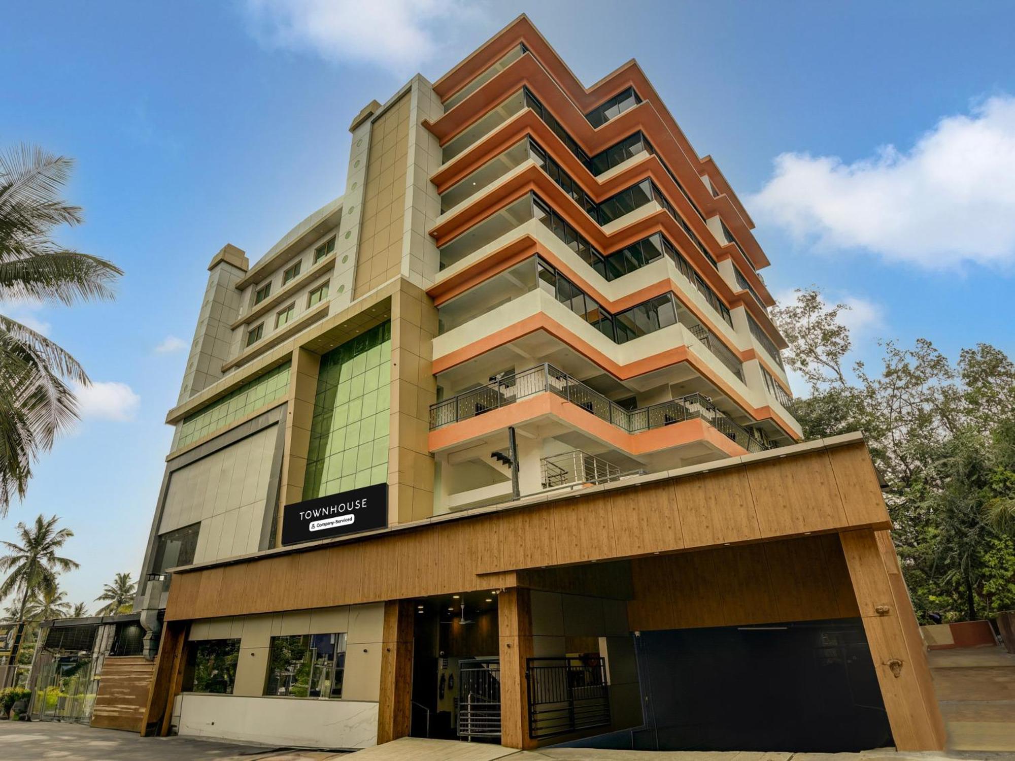 Townhouse Madgaon Hotel Raia Bagian luar foto